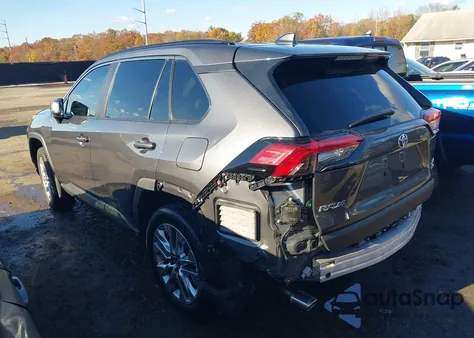 2024 Toyota Rav4 Xle Premium из США, поврежденный, VIN 2T3A1RFV2RC488449